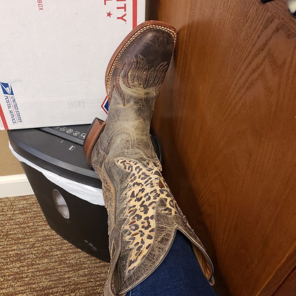 Johnny Ringo square toe women’s boots